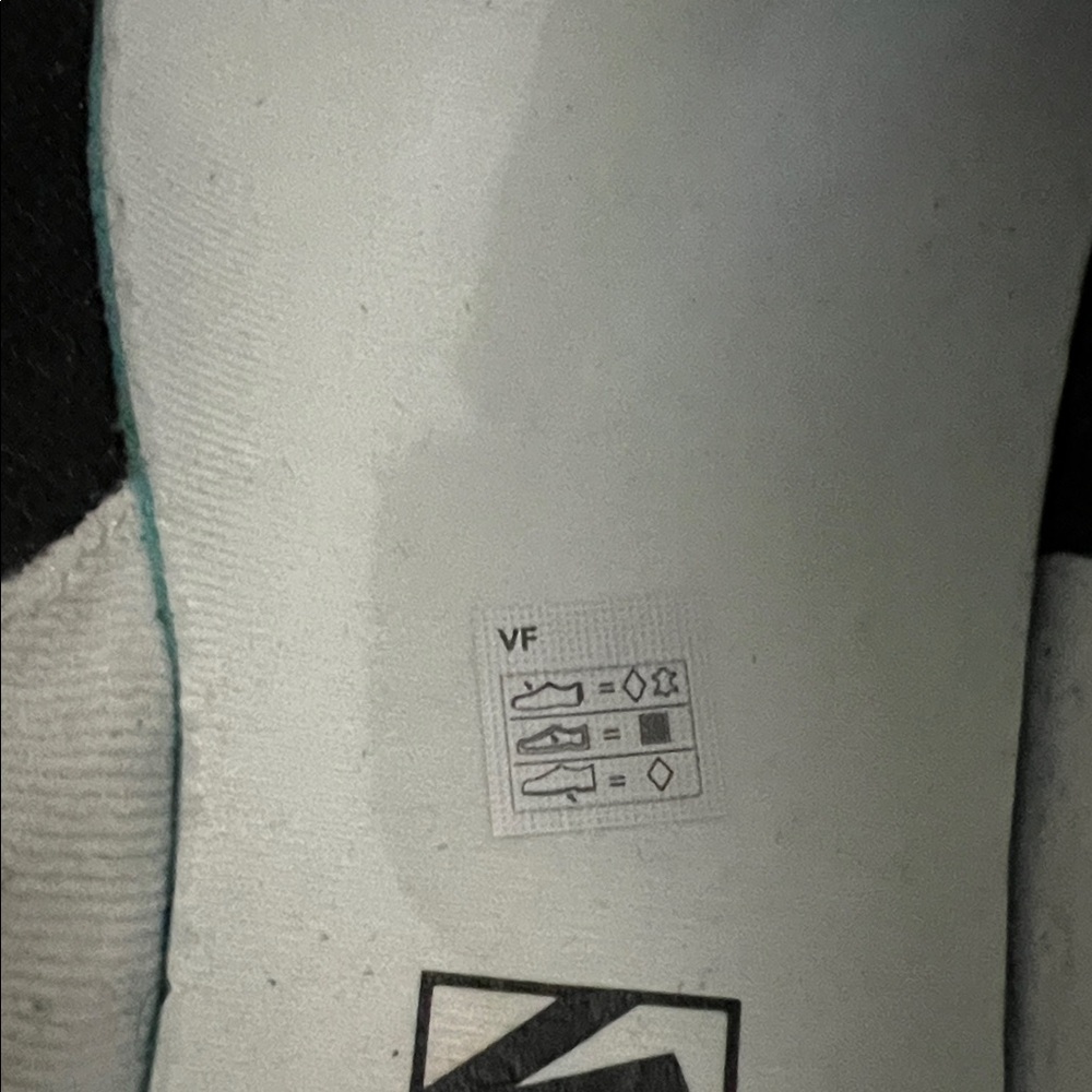 Vans Black and White Men's Sneakers - Picture 7 of 8
